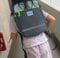 公文に向かう女児（写真はイメージです）