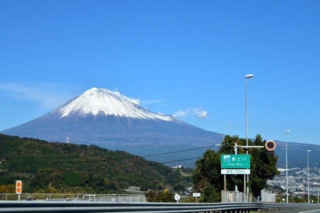 富士山（PhotoACより）