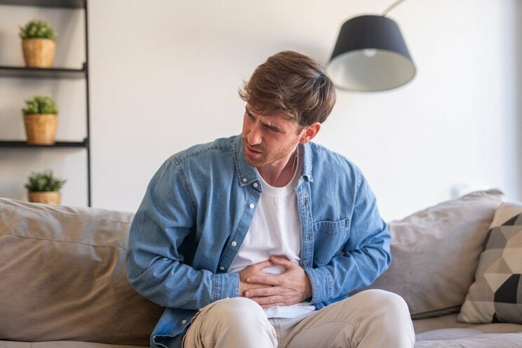 腸内環境が悪化は肌荒れの原因にもなる（写真／shutterstock）