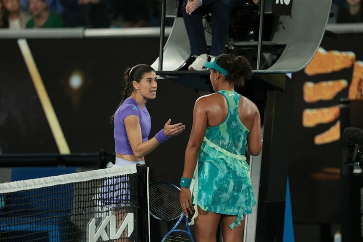 大坂なおみvsチルステア。試合後の口論シーン　（写真／マノヒロマサ）　