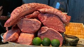 高級インフレ化が止まらない焼肉。高額を支払う価値のある、価格以上の満足を味わえる店の条件は2つ