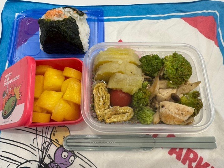 夕食の残りを詰めることが多く、お弁当作りにかかる時間は約5分（写真／Bさん提供）