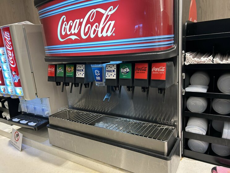 まるでファミレスのようなドリンクバー