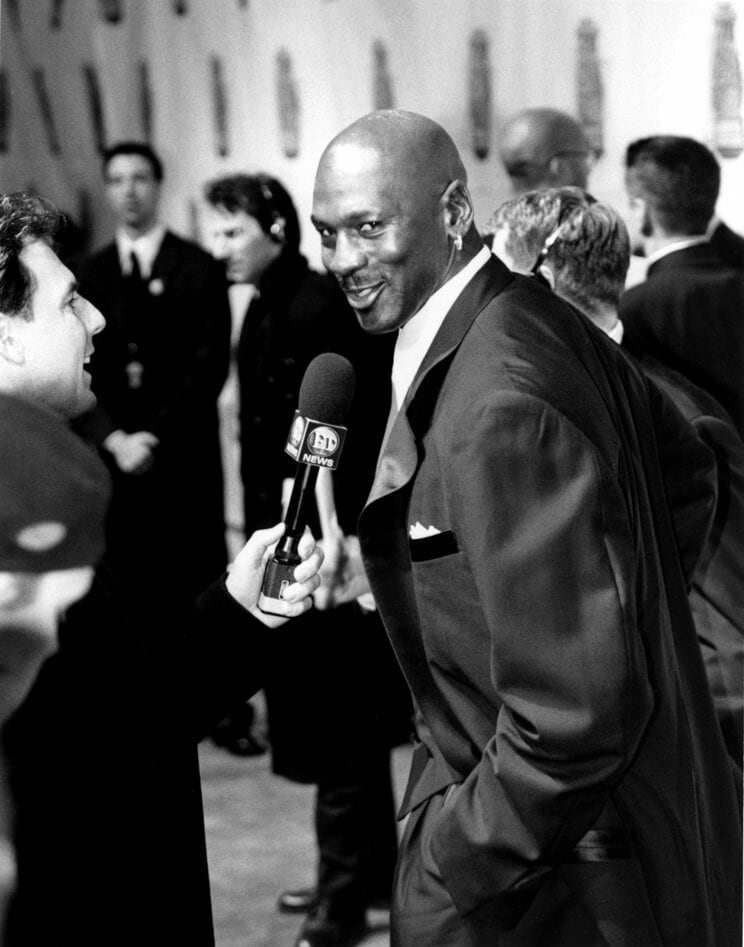 1999年のhe Sports Illustrated Century Sports Awardsでインタビューを受けるマイケル・ジョーダン。画像/Shutterstock
