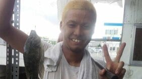 〈沖縄・女性を国道に置き去り殺害〉酒とレゲエを愛した“陽キャ”な男(30)はなぜ女性を車道真ん中にひきずり放置したのか…女性は飲み仲間で金銭トラブルや、葬儀会場では脅迫事件も