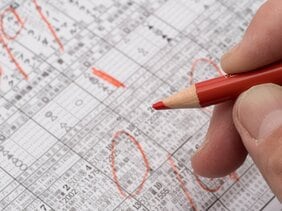 競馬で勝ちたいなら１番人気を買い続けてはいけない理由…的中させることより回収することを重視した馬券の選び方とは