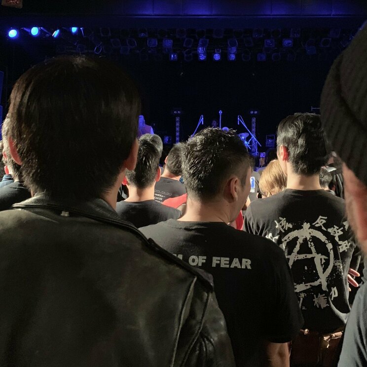 ライブ会場では隣の人とかぶることさえあるバンドTシャツだが……