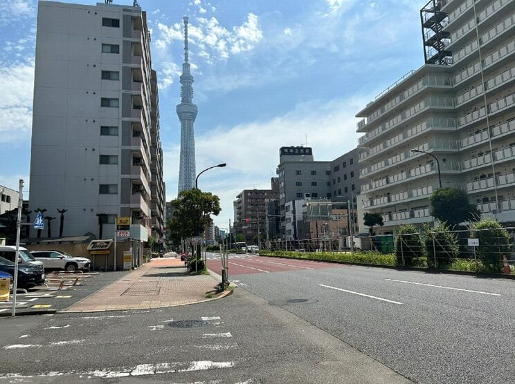 当日は歩行者天国になる予定の道路（撮影／集英社オンライン編集部）