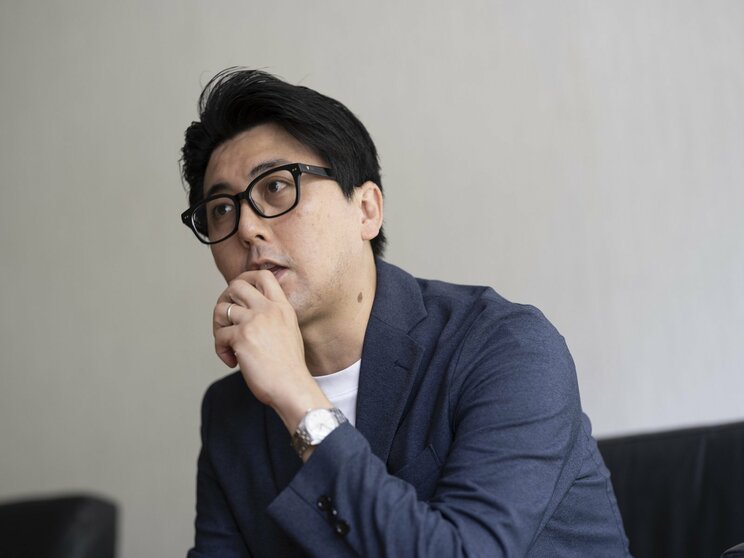 今回のものまね芸人の騒動について語るビスケッティ佐竹さん
