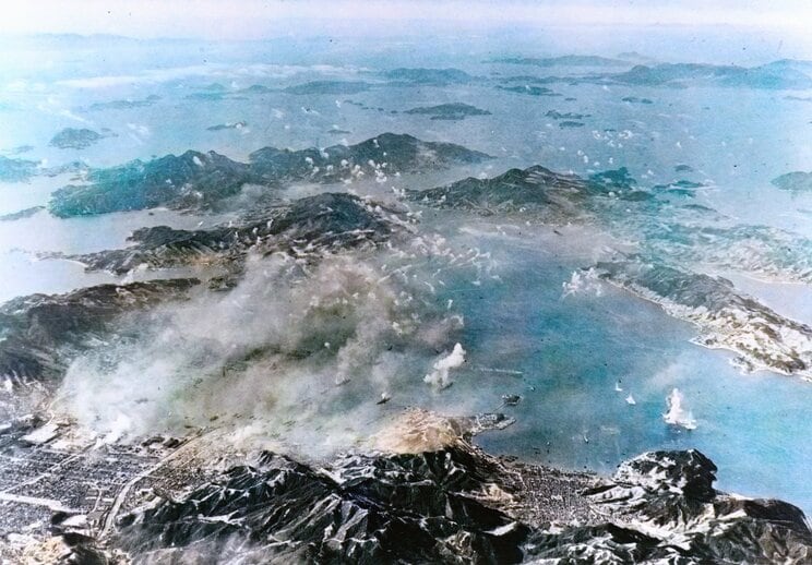 〈終戦81年〉出撃前の特攻隊、原爆のきのこ雲、火炎放射器で焼かれる沖縄…AI技術と対話をもとにカラー化した写真が繋ぐ“過去と現在”_44