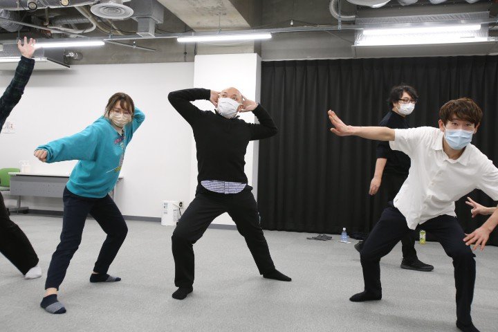 60歳でお笑い養成所入学のものまね芸人、ダンシング☆谷村。運命のタイタンライブで太田光代社長に認められて芸人人生をリスタート！ 「本気で相方探してます！」20歳の同級生に「ハゲ！」といじられても「ホントに楽しい」_38