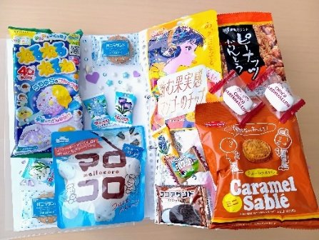 東京カリントのX中の人が作ったお菓子帳（写真／東京カリント株式会社提供）