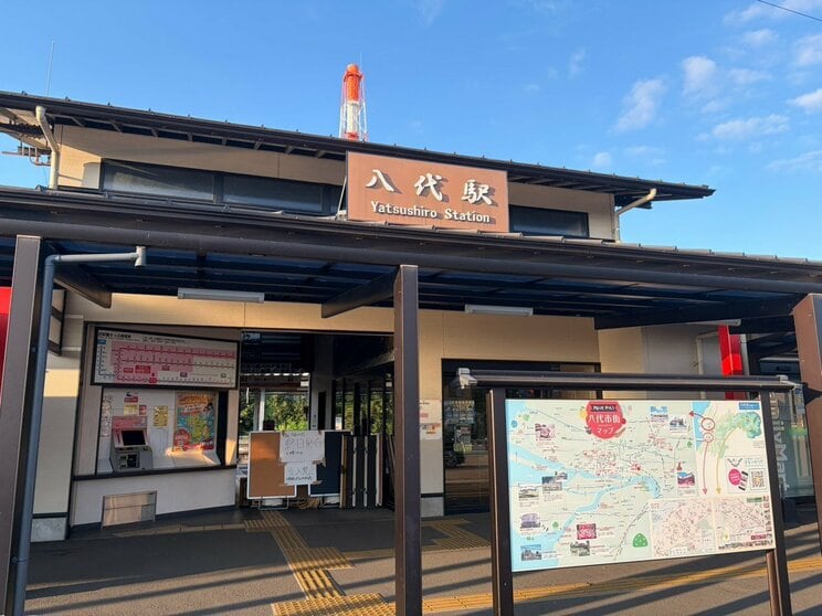 八代駅（撮影／集英社オンライン）