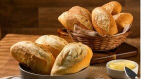 「メインが出てくるまでパンはダメよ」フランス人が食べる量より“食べる順番”を気にしている合理的すぎるワケ