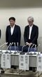 高草木校長（左）と福田教育長（右）