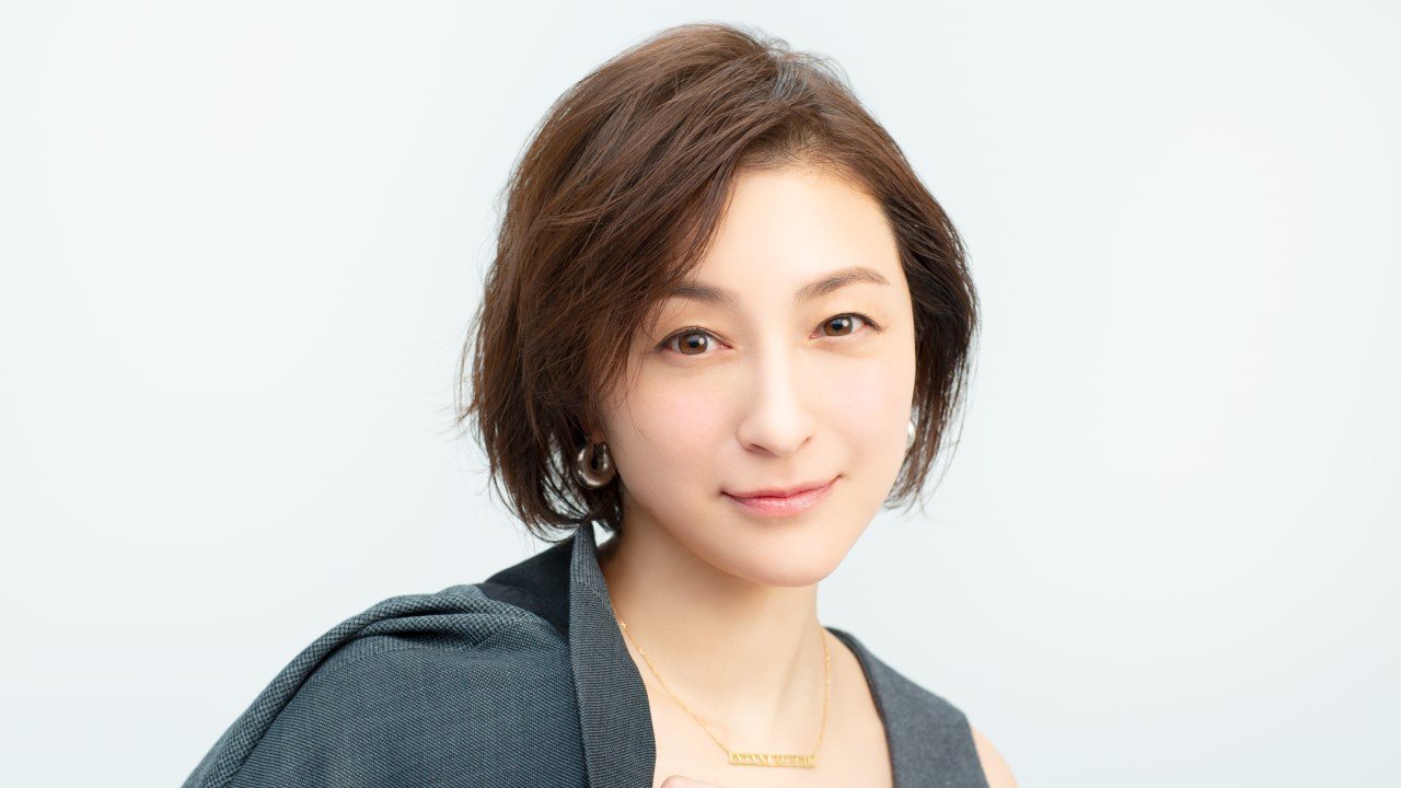 最新写真集発売・広末涼子独占＞「いい笑顔をしてるってことと（笑