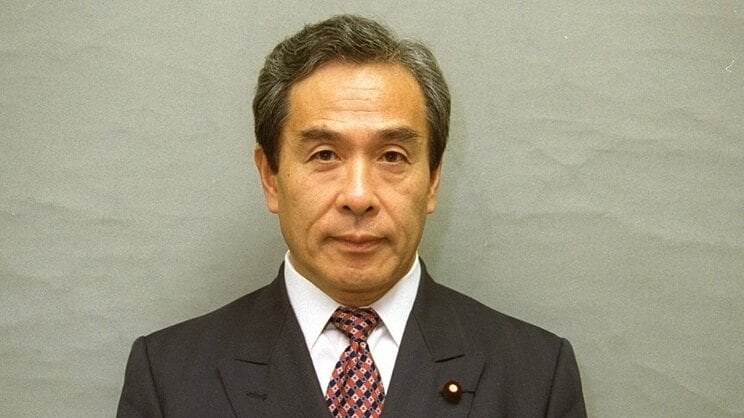 泉房穂が師と仰ぐ石井紘基さん 写真／共同通信