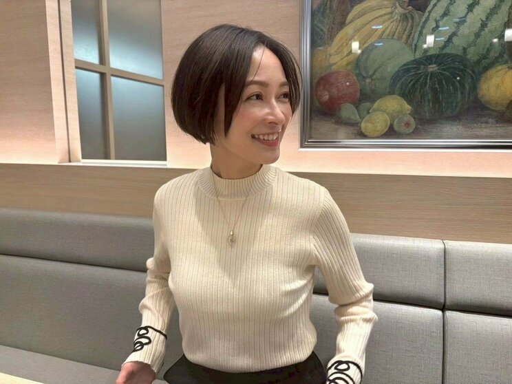 市井紗耶香「ハロプロはどのグループにも負けない」モー娘。30周年への思いとOGの絆…現在は4児の母として仕事に育児に大忙し_9