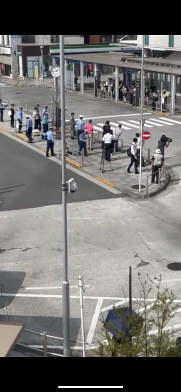 〈熱中症で倒れたピーポくん〉「機動隊よりキツイ」と警察官が吐露した着ぐるみ内の灼熱地獄…観衆からは「ウケでも狙ってるのかと思った」の声も_5