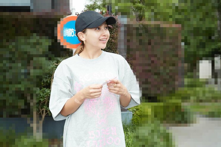 〈ハリコミ検証〉ゆきぽよは本当に改心したのか…実際に張り込んで目撃‼ 女性に馬乗りになり拳を振り下ろす、帰りのスーパーではネギやナスを購入、むかった先は…_21