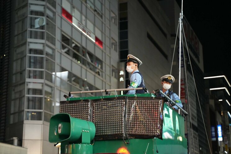 「仮装してるだけで迷惑かけてないですから」と言いつつも、ナンパ、立ちション、爆音車両でウェ～イは出現。「でも酔っ払いとか痴漢は減って過ごしやすいですよ」〈渋谷ハロウィーン2023当日ルポ〉_12