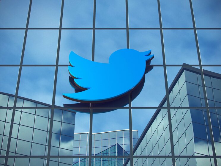 Twitterという「孤独の解毒剤」が奪われた2023年。イーロン・マスク買収後は“なりすまし”や差別用語も激増…“ゴッサム・シティ”となり果てたTwitterは何を失ったのか_1