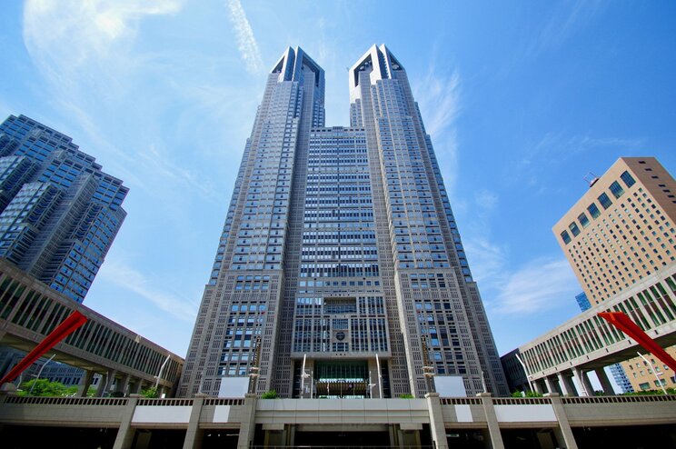 東京都庁(※photoACより)