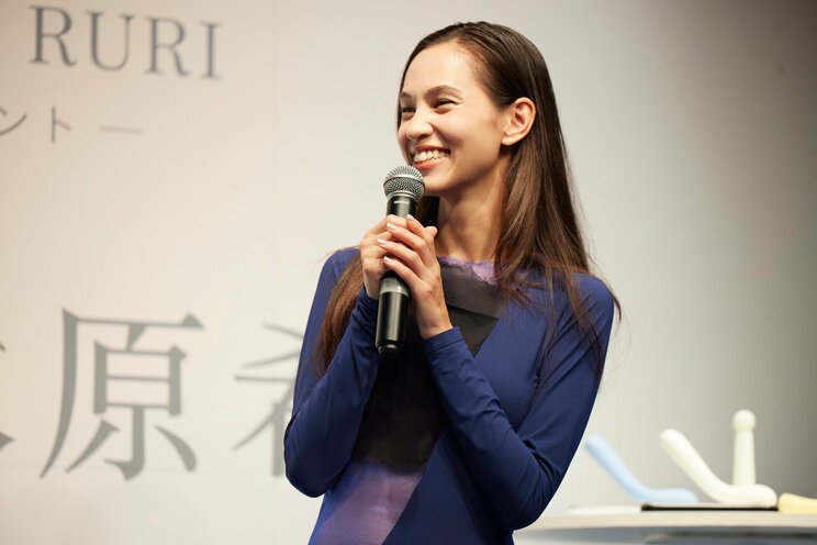 水原希子がiroha10周年記念会見で「10年前からファンでした」と告白。熊田曜子、藤田ニコルら女性芸能人も続々「カミングアウト」の理由_6