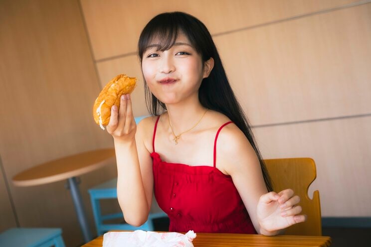 食いしん坊女子りっかちゃん　（撮影／矢島泰輔）