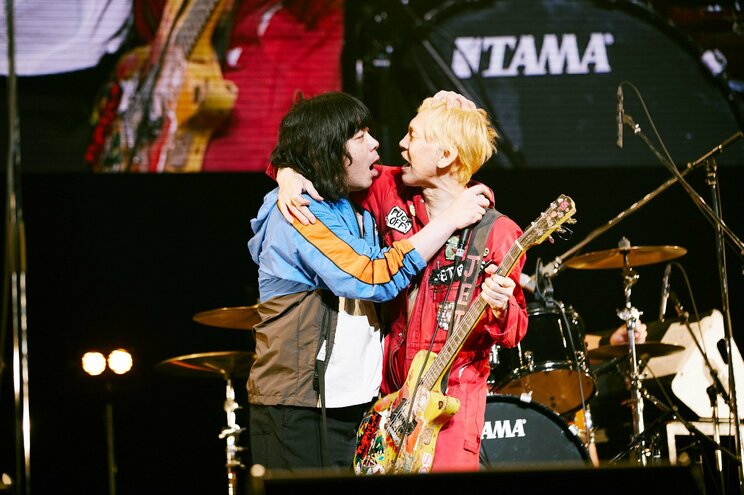 空気階段もぐらと江頭2:50、イノマーロックフェスで裸の競演!?_27