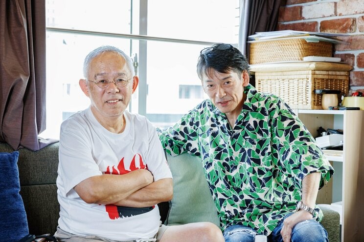 映画プロデューサー・鈴木敏夫氏（左）と叶井氏（右）　写真／二瓶綾