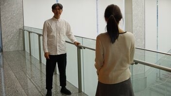 48歳年収200万円漫画家が“お見合い”に挑戦…サイトで募集した女性は「シンプルに先生の雰囲気がいいなって…」と初対面で意気投合