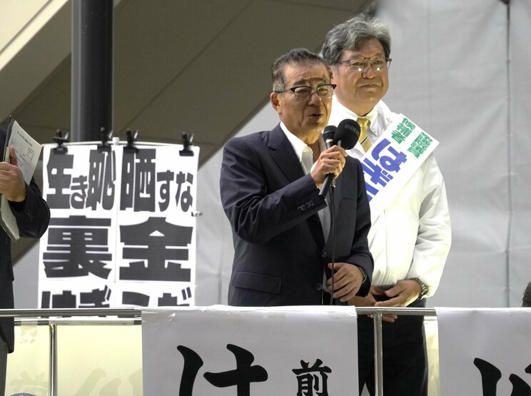 〈“カオス”東京24区〉「国会議員はみな脱税してる」松井一郎氏、安倍元首相の生前映像も萩生田氏を“応援”　さらに「左翼は出ていけ」の応酬も…_9