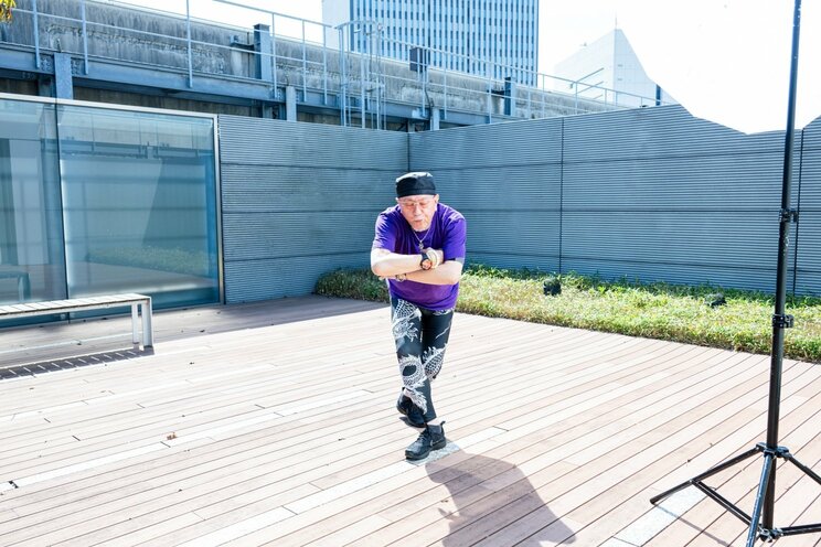 「1日1万歩も必要ない」デューク更家72歳が語る“歩数至上主義”への違和感…「万歩計のCMはもらえませんでした（笑）」_70