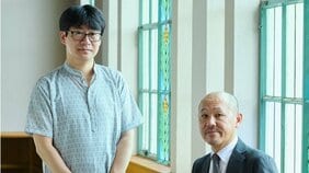 「歴史的想像力を羽ばたかせて」佐藤賢一×柳原伸洋(ドイツ現代史研究者)『小説 ヒトラー』刊行記念対談