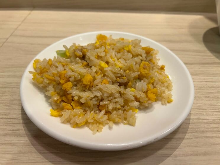 隠れた逸品　ミスタードーナツの「たまごチャーハン」（撮影／集英社オンライン編集部）