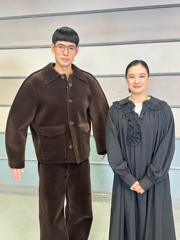 主演の蒼井優と中島歩（画像／金曜ドラマ『Tシャツが乾くまで』公式SNSより）