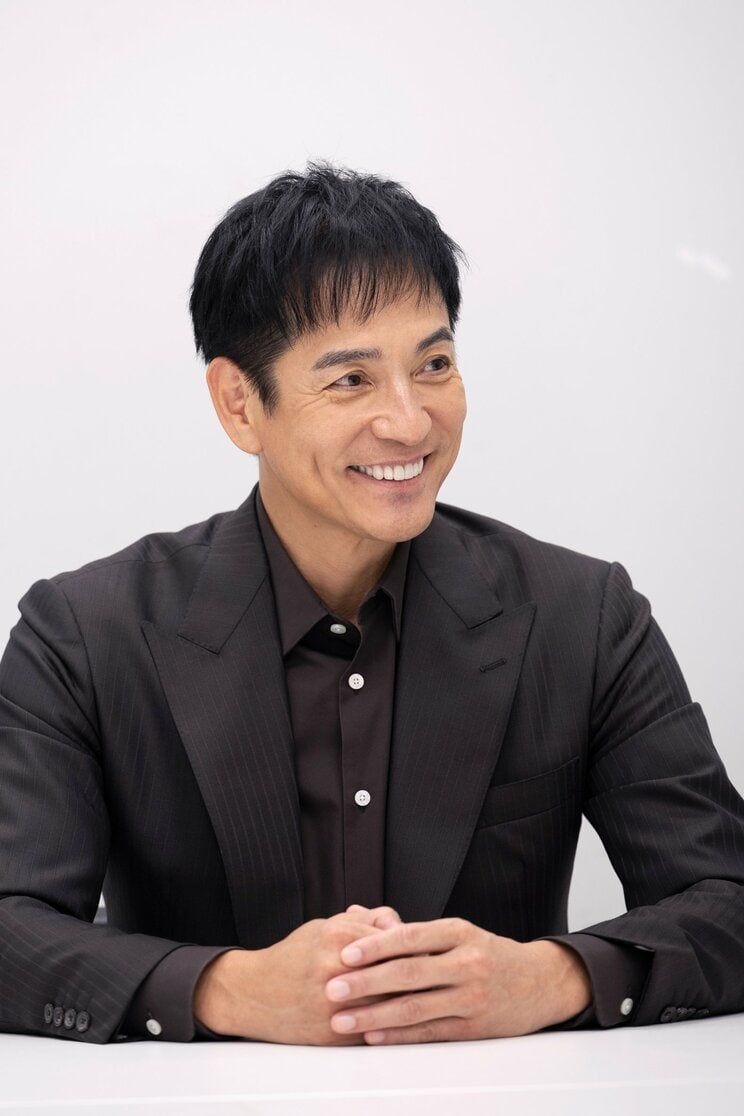 小説『ボーダーズ』に登場する架空の組織、警視庁SCU（特殊事件対策班）のキャップ・結城新次郎役を演じる
