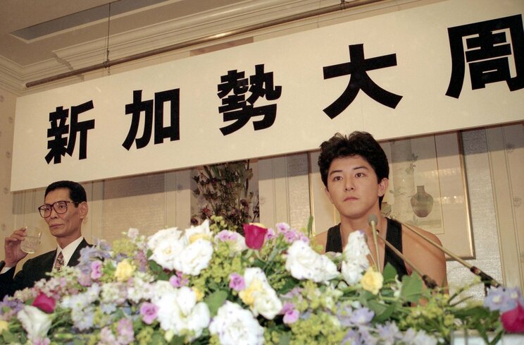 1993年、事務所から独立した加勢大周に対抗する形で新たに「新加勢大周」と名付けられデビュー（写真／産経新聞社）