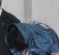 〈那須・娘の内縁夫逮捕〉「お話よろしいですか？」逮捕前、本誌記者の直撃に“黒幕”とされる内縁夫はくわえタバコで…両親を殺害された長女はこの直前、不安気に「関根が疑われてるのでしょうか…」　_38