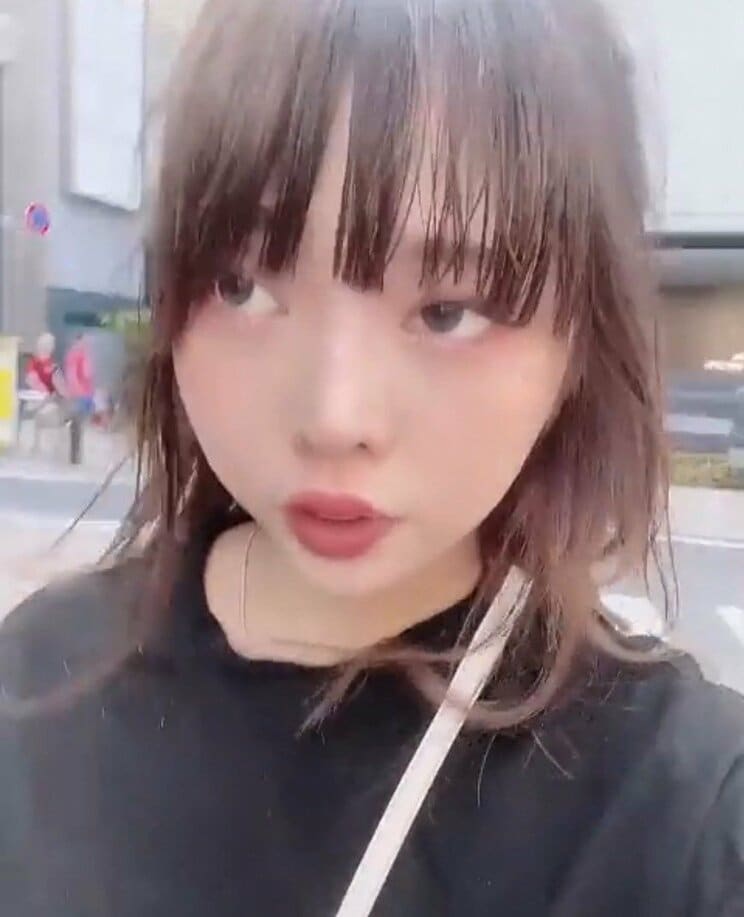 頂き女子りりちゃんこと渡邊真衣　本人SNSより
