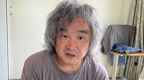 「父親はヤクザ、母親に抱かれた記憶もない」ヘドロの川に面した6畳間で育った63歳ひきこもり男性の“逃げ続けた人生”