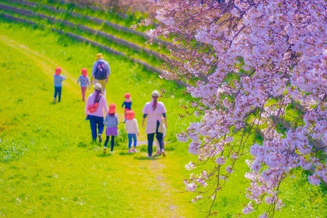 〈祝・ご入園！〉「ママ～いかないでー」泣きじゃくる乳児…幼稚園、保育園で起こる春のあるある事件簿。あまりの忙しさに帰宅直後に気絶する保育士が続出…それでも起こる派遣切り_3