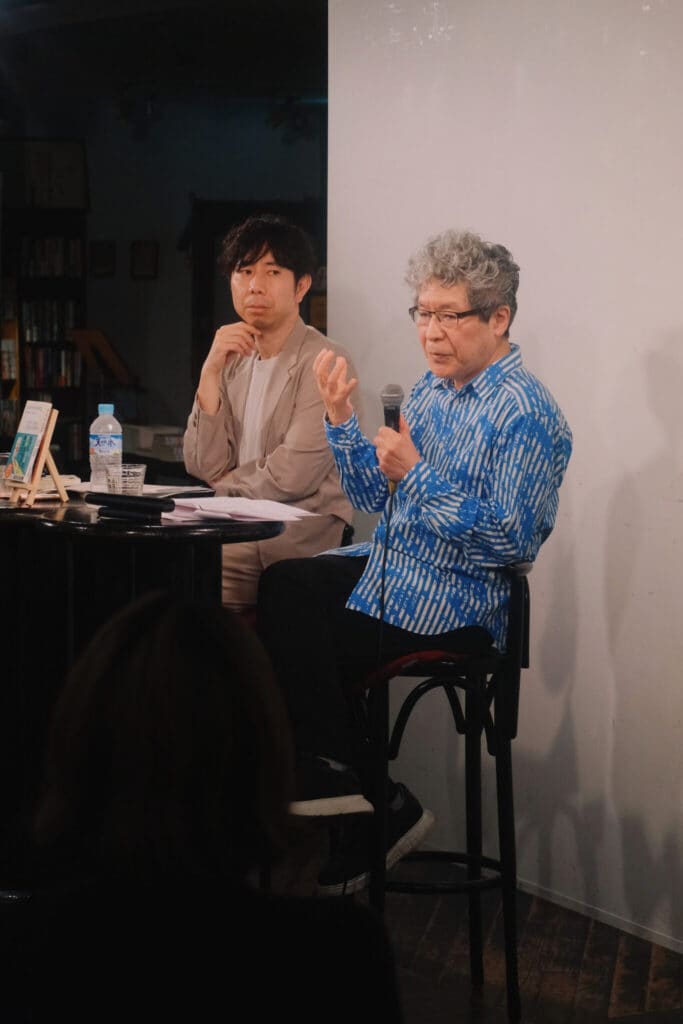 谷口太規氏（左）と大澤真幸氏（右）