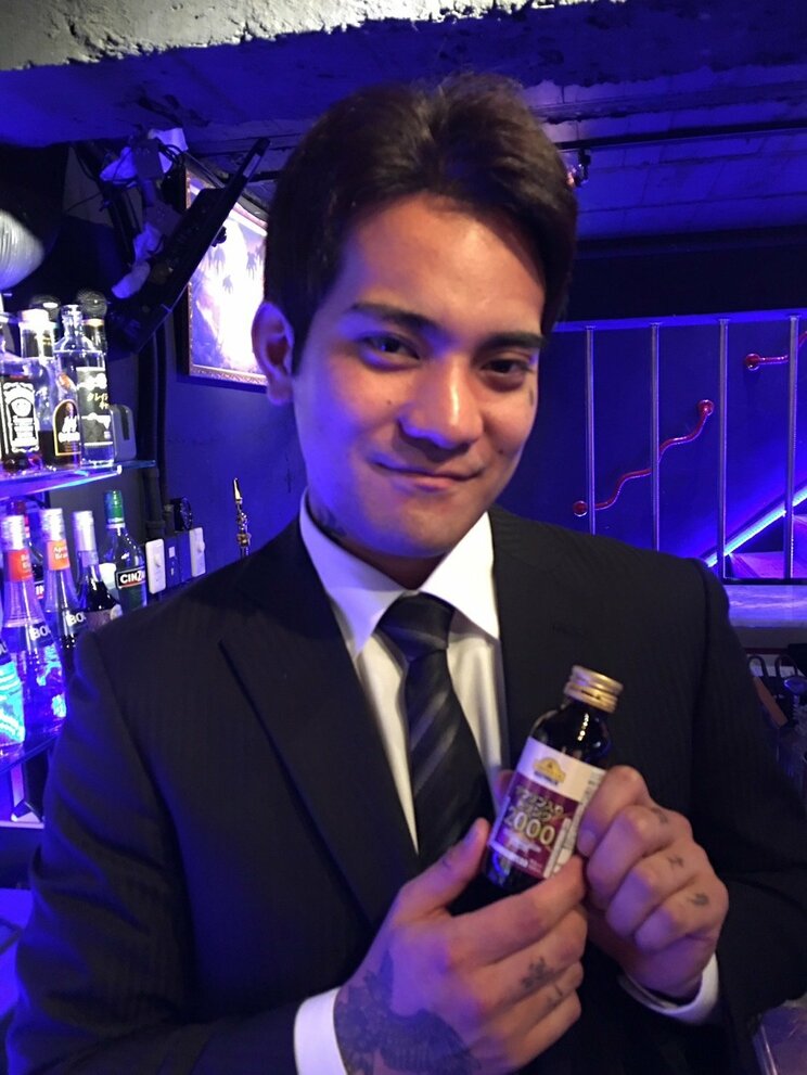 タトゥーを入れる前の新屋敷さん