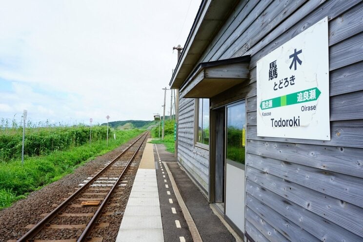 〈日本一の難読駅〉「驫木駅」これ、なんて読む？ JR駅名で最多30画の漢字を使う青森の小さな無人駅…「馬が3頭も驚いた」という名前の由来と日本海を望む絶景_6