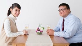 デート代は本当に男が払うべき!? 世代間ギャップを埋める「歳の差カップル」がうまくいくための5つのポイント