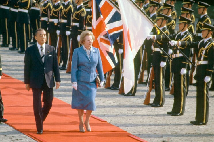 1986年5月4日、第12回先進国首脳会議 東京サミットでの中曽根康弘とマーガレット・サッチャー。写真：毎日新聞社／アフロ