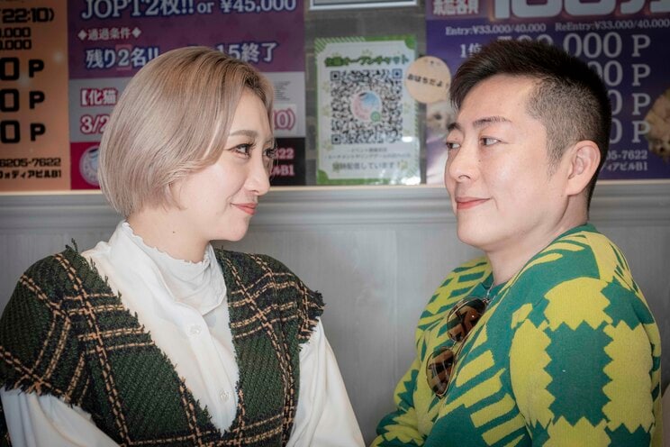 「表に出ることに未練はない。でも、夫婦でYouTubeなんてやってみたらおもしろそう」(加美)。「よく『男に遊ばれた』って騒ぐ女がいるけど、お前自身に魅力がないから体目的で終わるんだ。振り向いてもらいたかったら、相手に尽くせ、男が漏らしたパンツを笑顔で洗え」(志戸)