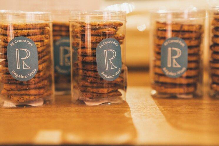 「鎌倉はお経と潮風の街」――甘糟りり子が選んだ品々が並ぶ“鎌倉商店”で当地の気分を味わって_18